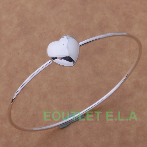 CUTE HEART SILVER BANGLE